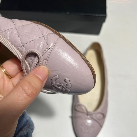 CHANEL Light Pink Quilted Flats - Picture 14 of 15